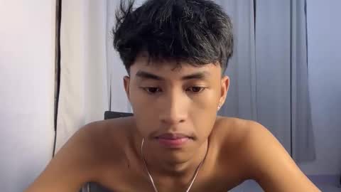 ur_fuckerbttm online show from November 18, 3:15 pm