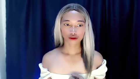 Ellie online show from November 19, 10:14 am