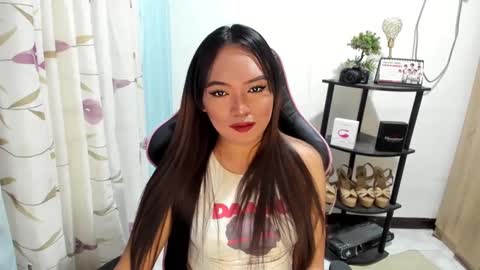 Snapshot of urasian_ivana_alawi chatting on January 27, 10:49 pm IVANA and ALEXIA online show from January 27, 10:49 pm
