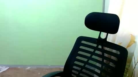 Snapshot of urasian_joy chatting on October 2, 7:07 am urasian_joy online show from October 2, 7:07 am