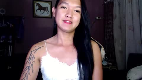 NEWRA  ALLISON online show from February 22, 9:56 am