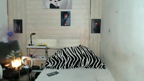 kate love online show from March 31, 11:49 pm