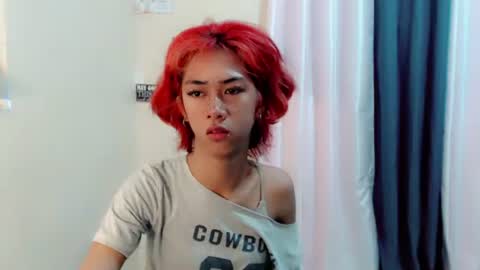 urasianyana online show from May 5, 2:29 am