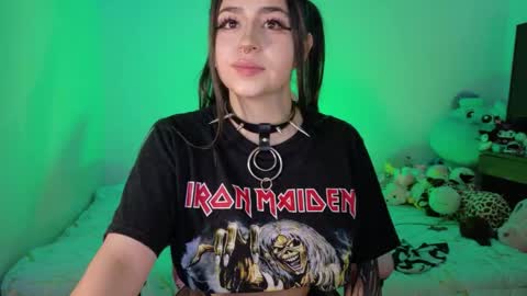 Danielle  online show from April 14, 10:18 am