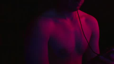urboytoy_512 online show from July 27, 7:28 am