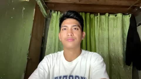 Snapshot of urcuteguy_jhonx chatting on September 29, 12:31 am Dannie online show from September 29, 12:31 am