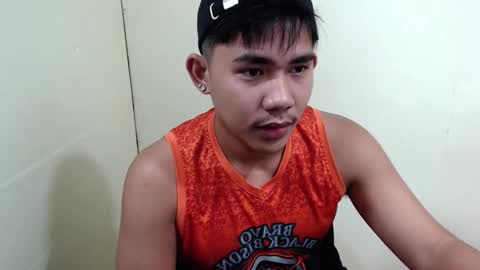 Snapshot of urcutie_asianboy chatting on September 24, 7:59 am KEN online show from September 24, 7:59 am