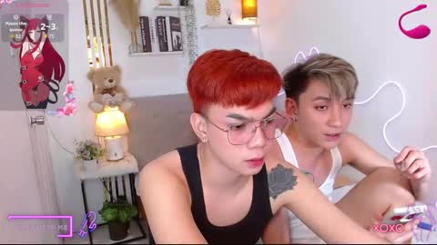 Snapshot of urdeityoflove_ chatting on September 17, 10:35 pm rose and khristine online show from September 17, 10:35 pm