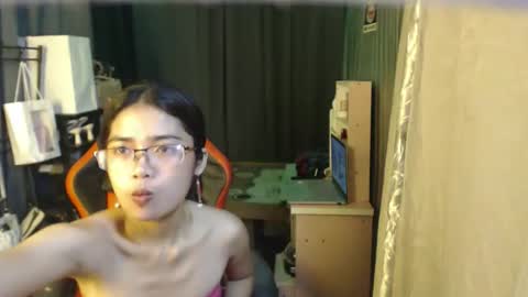 Snapshot of urdreamgirljayne chatting on September 14, 9:55 am urdreamgirljayne online show from September 14, 9:55 am
