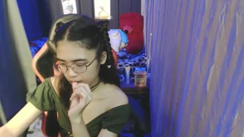 Snapshot of urdreamgirljayne chatting on December 20, 10:16 am urdreamgirljayne online show from December 20, 10:16 am