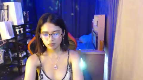 Snapshot of urdreamgirljayne chatting on September 25, 6:20 am urdreamgirljayne online show from September 25, 6:20 am
