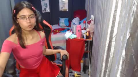 Snapshot of urdreamgirljayne chatting on January 29, 10:48 am urdreamgirljayne online show from January 29, 10:48 am