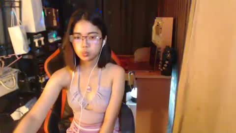 Snapshot of urdreamgirljayne chatting on September 28, 12:52 am urdreamgirljayne online show from September 28, 12:52 am