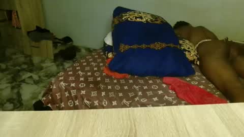 urflirtydoll online show from April 21, 1:42 am