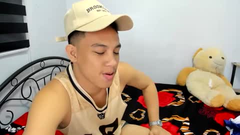 urfucker_vinz online show from March 30, 1:22 pm