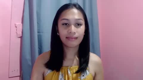 Snapshot of urgirlnabyx chatting on February 20, 12:52 am Call me naby online show from February 20, 12:52 am