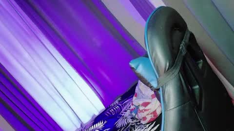 urguy_francis online show from July 13, 6:28 am
