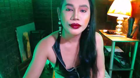 queen norelle online show from December 1, 12:07 am