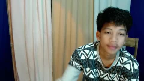 urhardfucker_joseph online show from April 4, 10:44 am