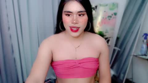 urhotdexie69 online show from September 24, 11:44 pm