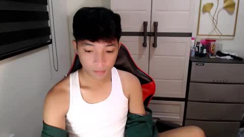 Ethan online show from May 15, 10:50 pm