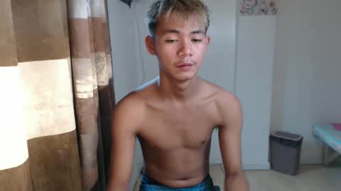 simeon ulok online show from October 28, 10:00 pm