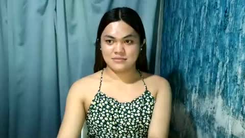 urhottie_bella online show from July 2, 2:11 pm