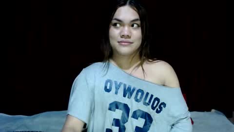 urhottie_bella online show from June 1, 10:05 am