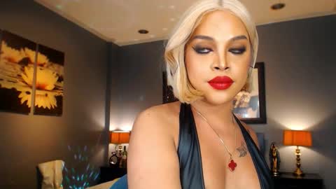 UrMajestyTyra online show from February 22, 6:28 am