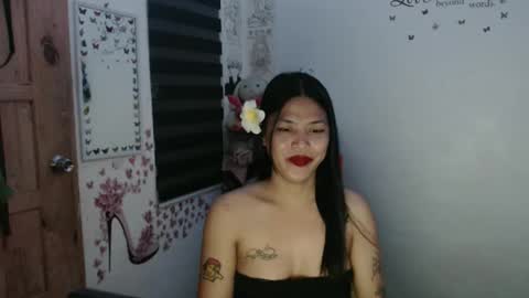 hi im kim online show from September 15, 1:23 pm