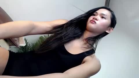 ursandra_xx online show from March 19, 12:43 pm