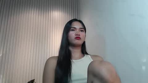 Snapshot of ursandra_xx chatting on October 13, 8:00 pm ursandra_xx online show from October 13, 8:00 pm