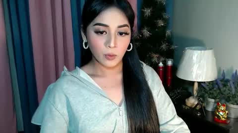 JUST CALL ME CALI online show from November 28, 7:32 pm