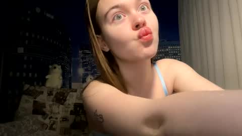 Snapshot of ursoulandheart chatting on February 25, 6:55 pm Hannah online show from February 25, 6:55 pm