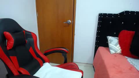 Snapshot of ursulawhite69 chatting on October 17, 5:39 pm Eveling Blanco online show from October 17, 5:39 pm