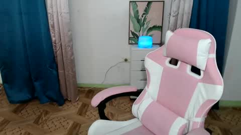 Snapshot of ursweet_zeviixx chatting on January 27, 4:52 am ursweet_zeviixx online show from January 27, 4:52 am