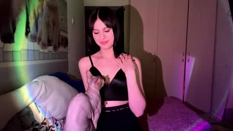 Emily online show from March 3, 4:14 pm