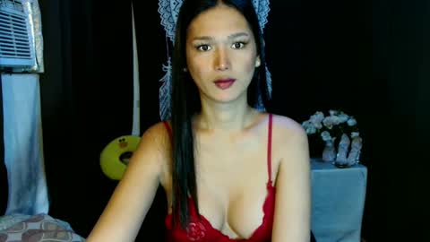 Snapshot of urthai_hotfilipinax chatting on February 19, 8:12 am angel online show from February 19, 8:12 am