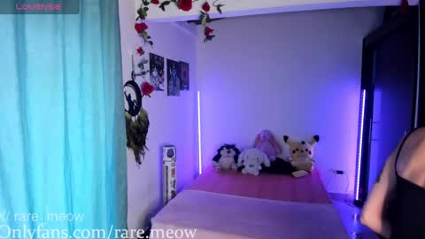 Snapshot of uryko_yor chatting on February 23, 8:11 pm online show from February 23, 8:11 pm