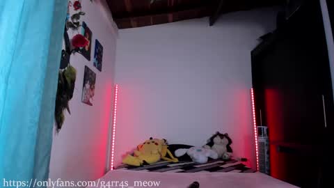 Snapshot of uryko_yor chatting on January 31, 9:37 pm online show from January 31, 9:37 pm