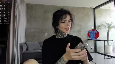 Eva online show from October 25, 4:02 am