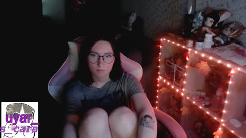 Cara online show from October 9, 2:33 pm