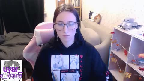 Cara online show from November 29, 4:25 pm