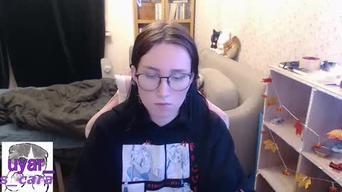 Cara online show from November 28, 4:14 pm