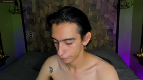 UYUKIE online show from April 22, 2:52 am