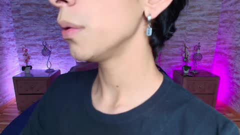 UYUKIE online show from March 31, 3:40 am