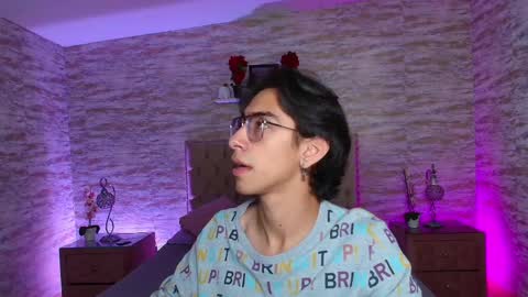 UYUKIE online show from April 2, 2:30 am