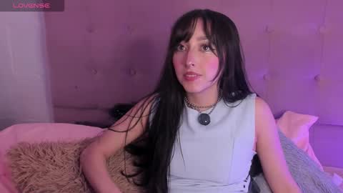 v1cky_ online show from February 9, 12:25 am