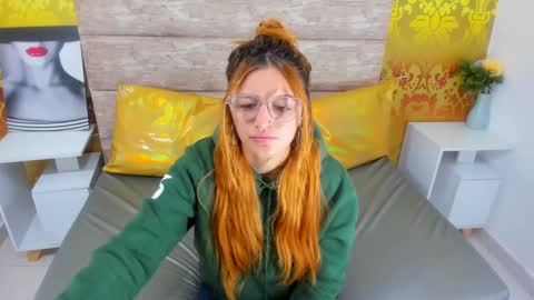 vaaiolett_12 online show from January 24, 12:31 pm