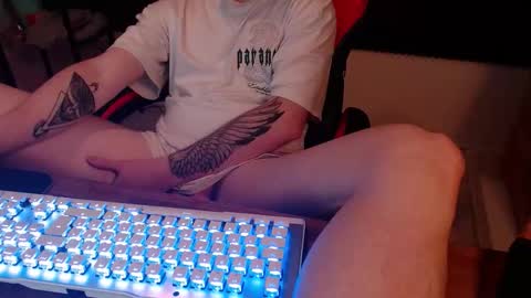 Snapshot of vacation__ chatting on October 31, 4:29 pm vacation__ online show from October 31, 4:29 pm